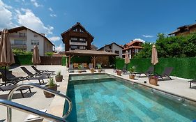 Хотел Грами